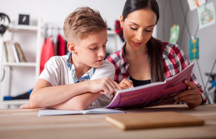 NeuhausEdCtr's tweet photo. Does your child or student have difficulties with oral language, reading, and written language? Check out the most common characteristics of #dyslexia here ▶️ https://t.co/VvZO8gAX42
#Neuhaus #NeuhausSupportsParents #SOR #dyslexia #familysupport #literacymatters #TuesdayTools https://t.co/kAN7tSaShv