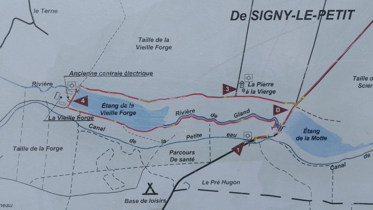 frieke72's tweet photo. Prachtige #Ardennen in de #lente. 5km #wandelen bij #signylepetit.
Ons lief hondje helemaal in haar element ook (Geurtjes, water, stokken!) https://t.co/ulY0ZtJCnk