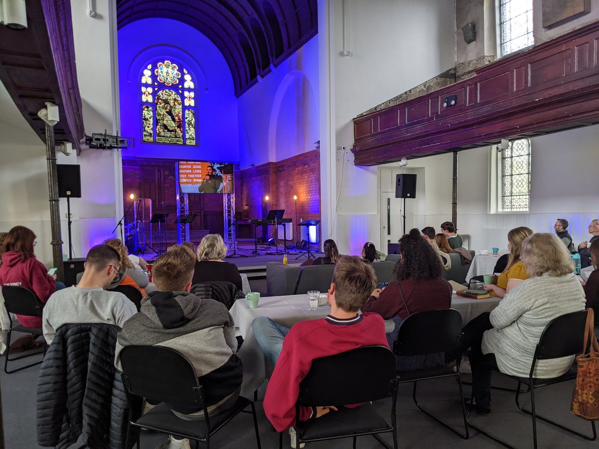 So much fun to join the <a href="/Lead_Conf/">Leadership Conference</a> online from  <a href="/stjameschurch/">St James in the City</a> this evening! 🙌🏼
#Leadership