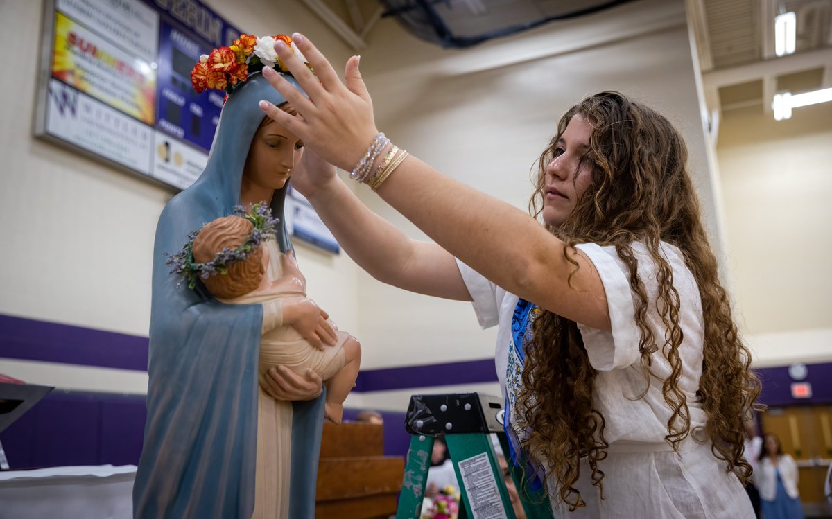Beautiful Mass &amp; May Crowning 
The soph. girls were given the privilege to lay a flower at the foot of Mary, &amp; voted for one of their peers who most mirrors the virtues of Mary to place the crown Crowning Mary was Ruth Abdalla
What a beautiful morning honoring our Blessed Mother!