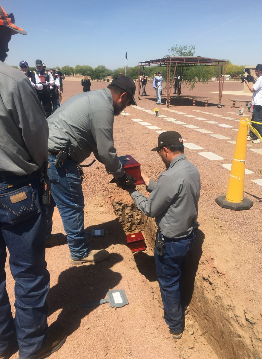 AZVETS's tweet photo. FORGOTTEN NO MORE: The Missing in America Project honored and laid to rest 21 unclaimed Veterans at Arizona Veterans' Memorial Cemetery at Marana. We thank them for their service and may they rest in peace. #AZVETS #MIAP #AVMCMarana https://t.co/JRpr1W8zNw