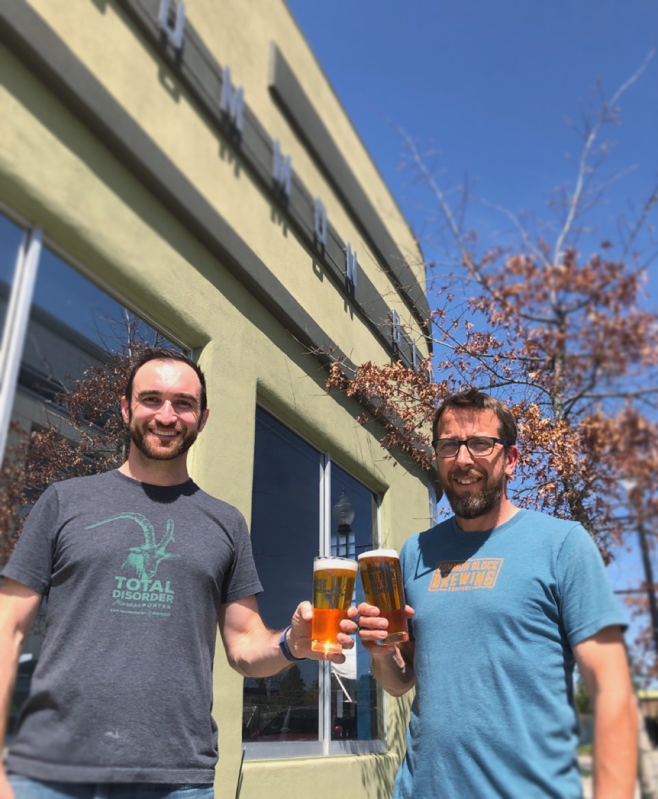 CommonBlockBrew's tweet image. This Sean-John combo is getting ready to debut our newest collaboration IPA for #AmericanCraftBeerWeek, May 16-22.
Cheers to brewing with our friends at #TheRAM ! Stay tuned...🍻