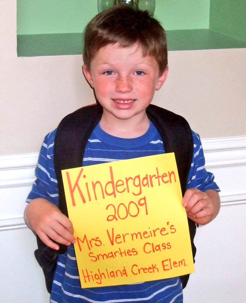 gotigersceh's tweet photo. It doesn't seem long ago since you started kindergarten. It seems like yesterday that you started @LNCharter for 5th grade! You'll soon be soaring @UNCWilmington as a Seahawk! I am proud of you son! https://t.co/k4X2fUGlZS