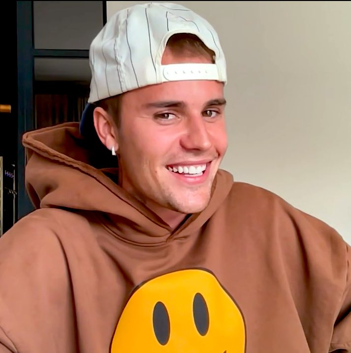 irenicbieber's tweet photo. 💞💗💕💖💗 https://t.co/5P4zBTdzyV
