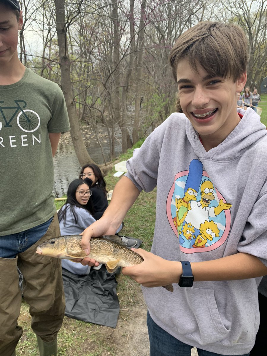 MrsZteachesLE's tweet photo. It’s days like this when I’m reminded how much I LOVE my job! Took some of my LE students on a field trip to do stream sampling &amp; determine the health of our watershed. What an amazing day of hands on, engaging science learning! My heart is full! #canandaiguaproud https://t.co/v6zZzSWF7W