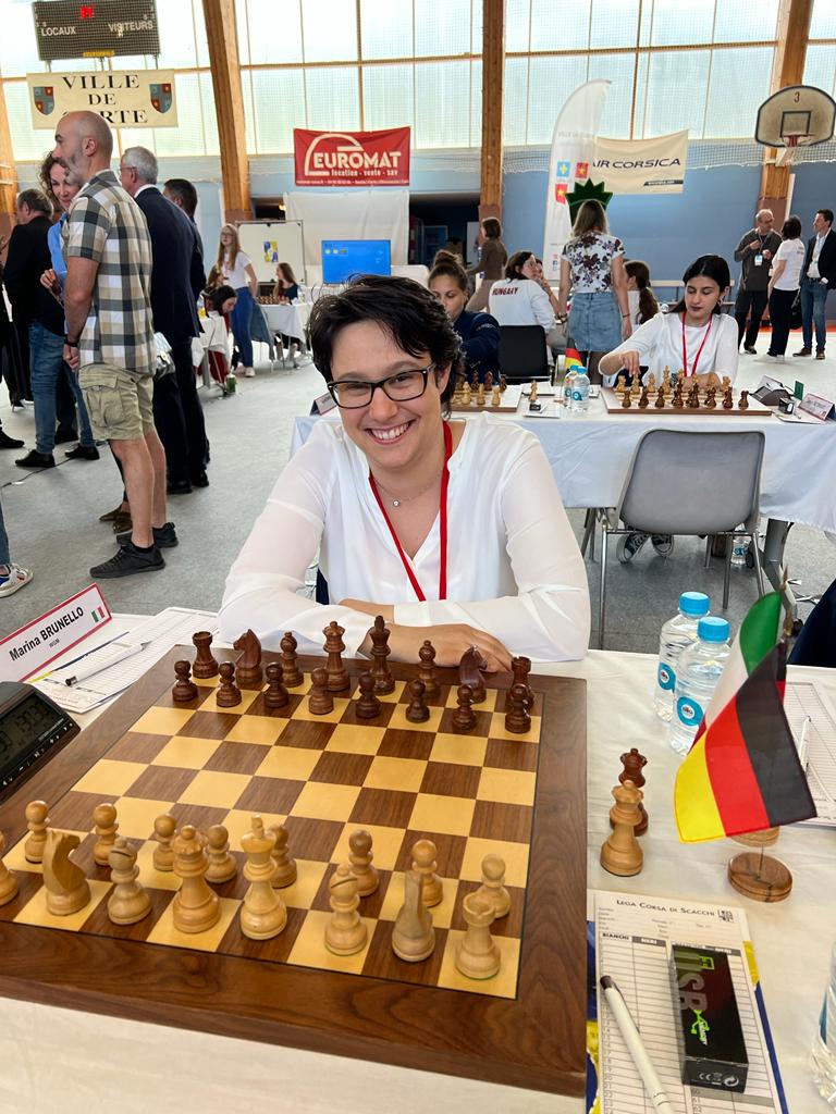 #scacchi Tornano al successo le due squadre azzurre nella <a href="/mitropacup_2022/">Mitropa Cup 2022</a>. Decisiva per la compagine del Femminile la vittoria, dopo cinque ore di gioco, di Marina Brunello. Per sapere come è andata facebook.com/32487730476243…