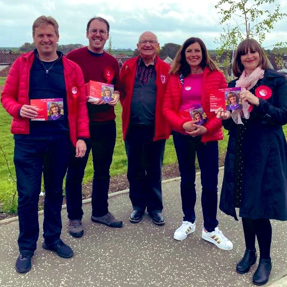 cara_hilton's tweet photo. 2 days till polling day 🗳 and more great responses on the doors 😁People want action on the #CostOfLivingCrisis and only voting @scottishlabour will deliver change! #VoteLocalVoteLabour https://t.co/vbCXF8P3bZ