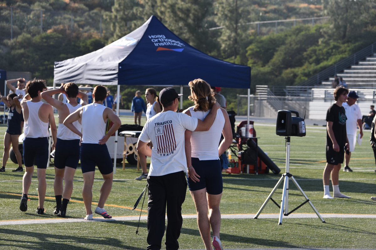 awesome season w <a href="/CoachJTAyers/">J.T. Ayers 🇺🇸</a>