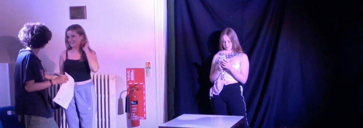 DovColStMartins's tweet photo. So proud of St Martin’s &amp; @DoverColDuckies for winning the House Drama competition!  

Izzy, Astrid, Tilly, Paula, Lina, Sofiia, Magda, Jasmin, Janne, Roxann &amp; Gabriella: thank you so much for representing both houses so well 🤗  

Fantastic effort by all involved 👏🏼 https://t.co/kBNVREDeO4
