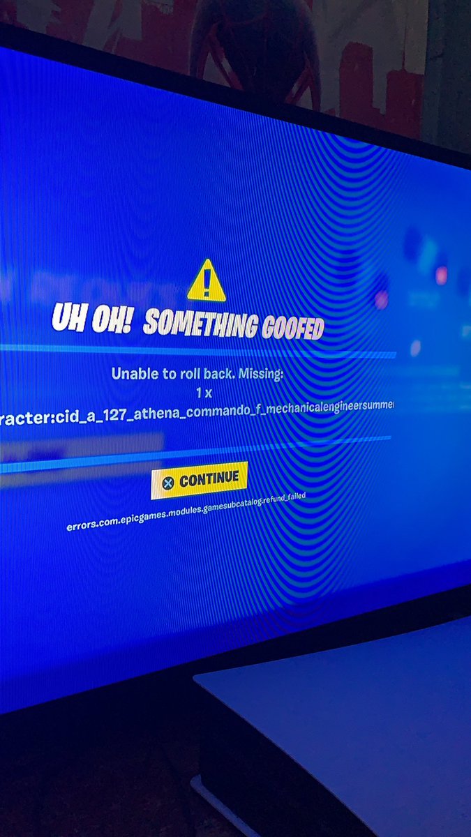 simper2020's tweet photo. @FortniteGame Nvm it’s just a bug glitch 🫥 https://t.co/WafZODmodQ