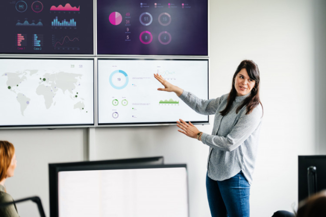 GenaMangano's tweet photo. “Every engagement is an opportunity to create value and build loyalty” for #nonprofit brands. @non_profit_pro &amp; @Merkle’s Jackie Conrad share how to measure engagement for better #CX: https://t.co/Usl6Pjh1kq https://t.co/8hmestmxFL