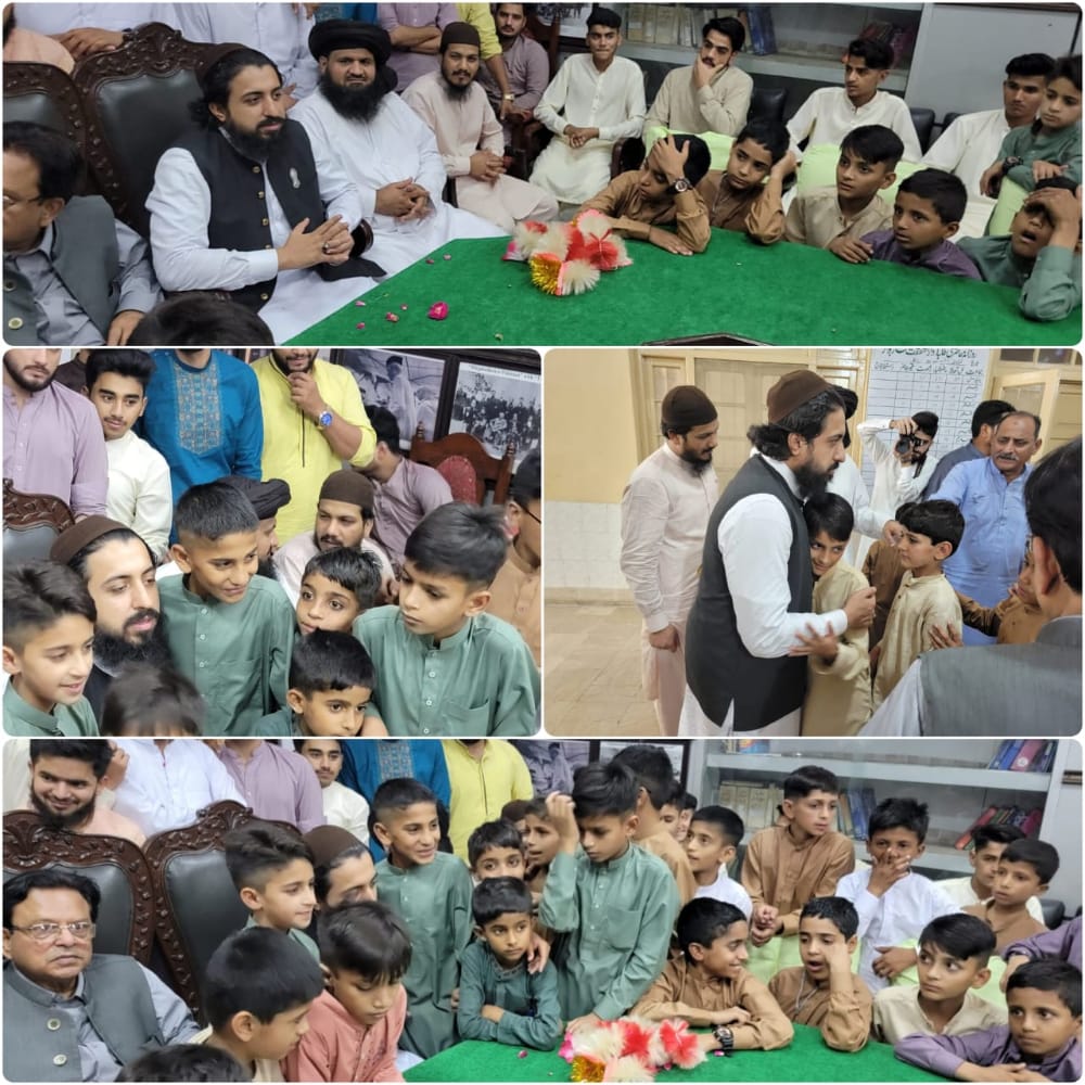 کیا خوبصورت انسان ہے سعد رضوی۔ اپنی ہر خوشی یتیم بچوں کے ساتھ گزارنے کو ترجیح دیتا ہے، شادی میں یتیم بچوں کے ساتھ دعوت ولیمہ، عیدالفطر پر یتیم بچوں سے ملاقات، یہ رویہ لاہور سمیت پنجاب اور پاکستان کے ہر سیاستدان کو اپنانا چاہیئے تاکہ انمول بچے خود کو اکیلا نہ محسوس کریں