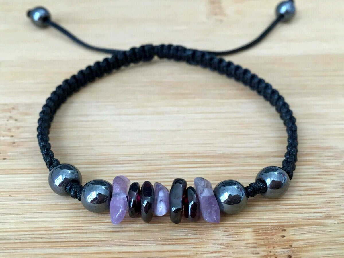 StarCrystalDel's tweet photo. Beautiful amethyst and garnet freeform gemstone chips braided bracelet #Handmade #Gemstone #Bracelet #Fashion [https://t.co/654ONSz0xP] https://t.co/OU1VyfFpSC