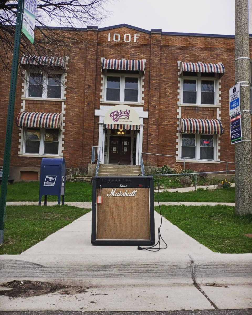 Got a new amp at @elderlymusic !
