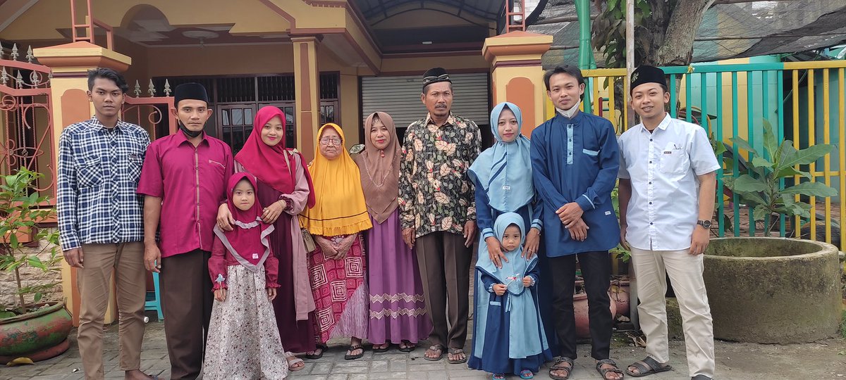 Agoess03's tweet photo. Terima kasih atas segala hal yang ada. https://t.co/VPWjkbwNpy