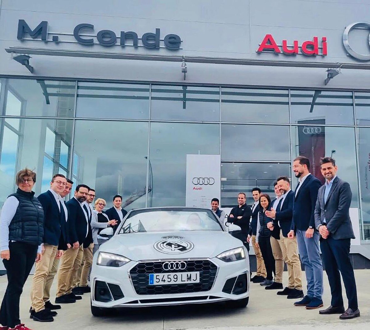 Nuestro equipo está deseando hacerte el #pasillo de los campeones el día que tú quieras. 

¿Dónde? En M. Conde. 😉💪🏻

#Audi #MConde #Madrid