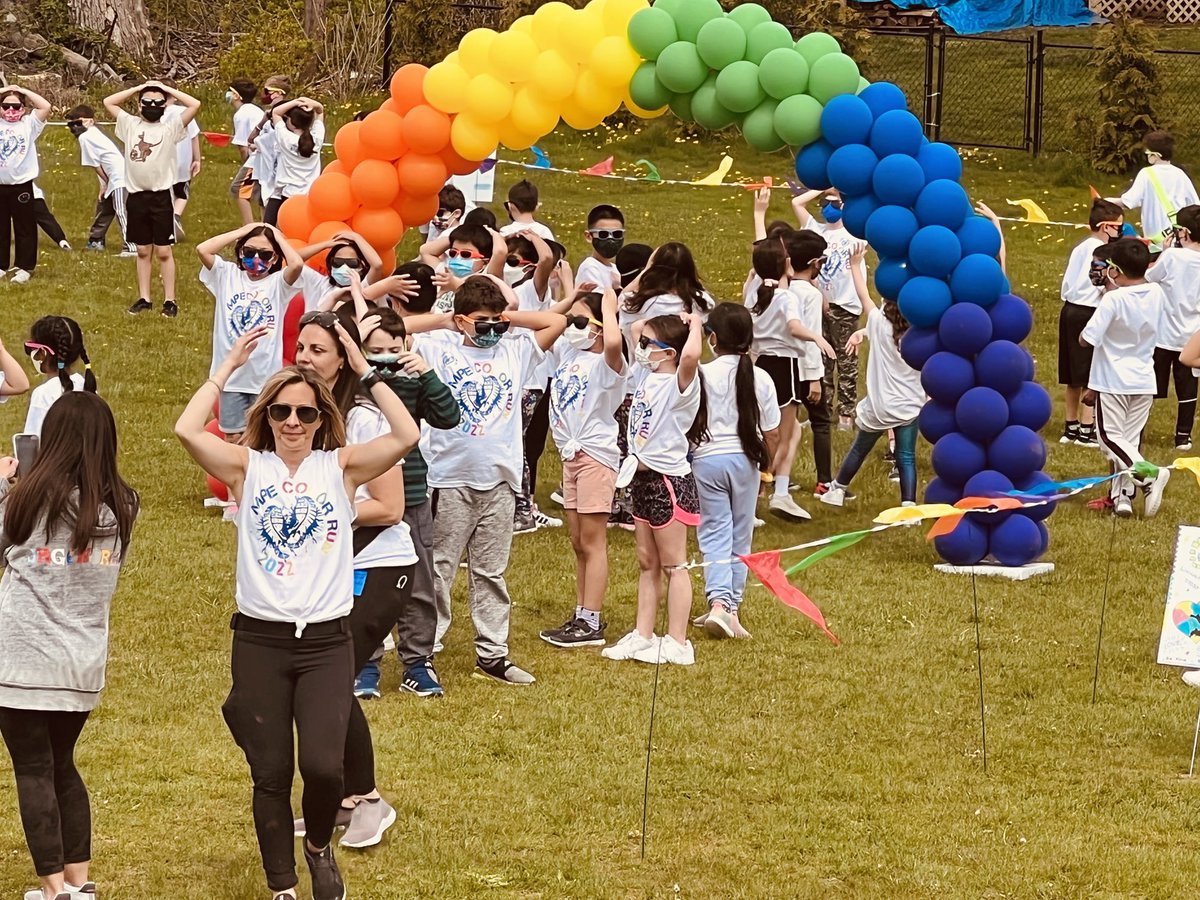 Lisa Steiger tweet media