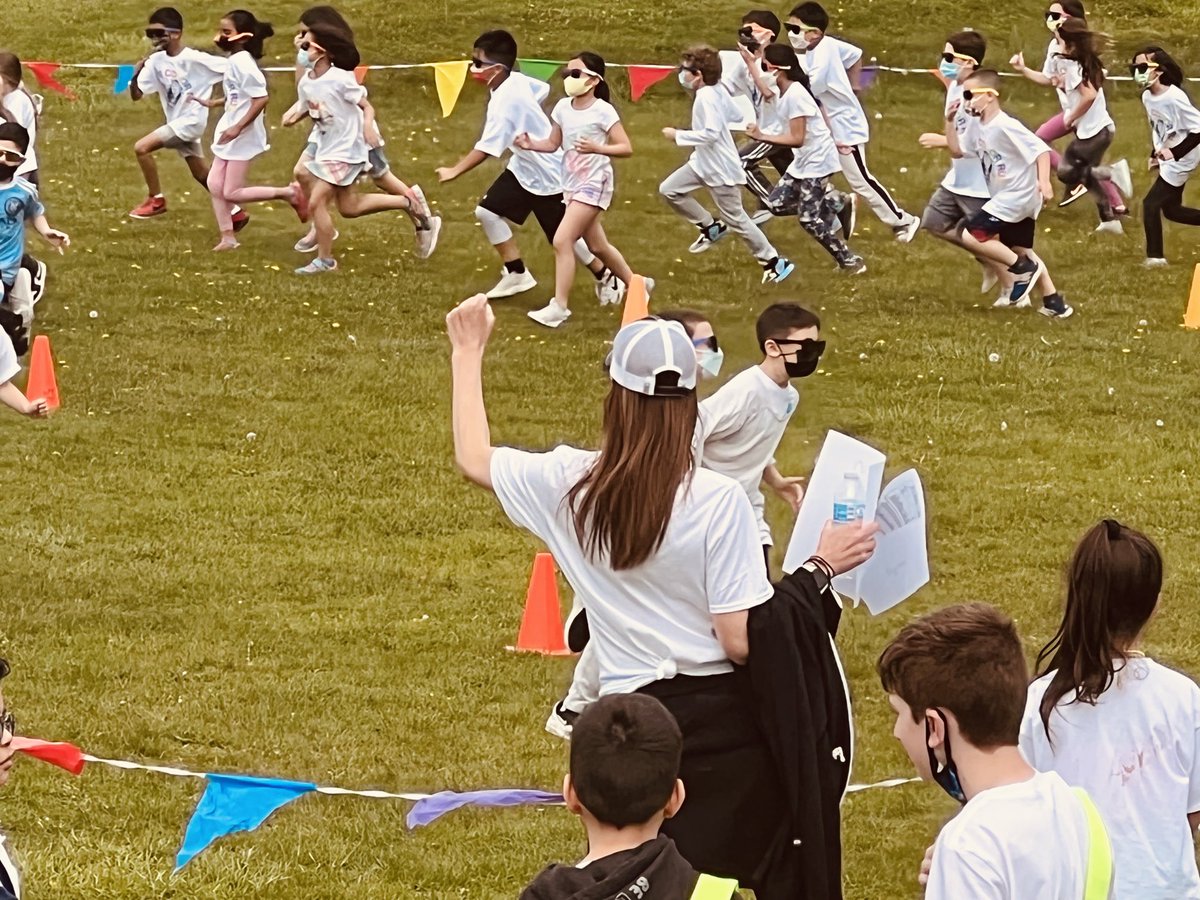 Lisa Steiger tweet media