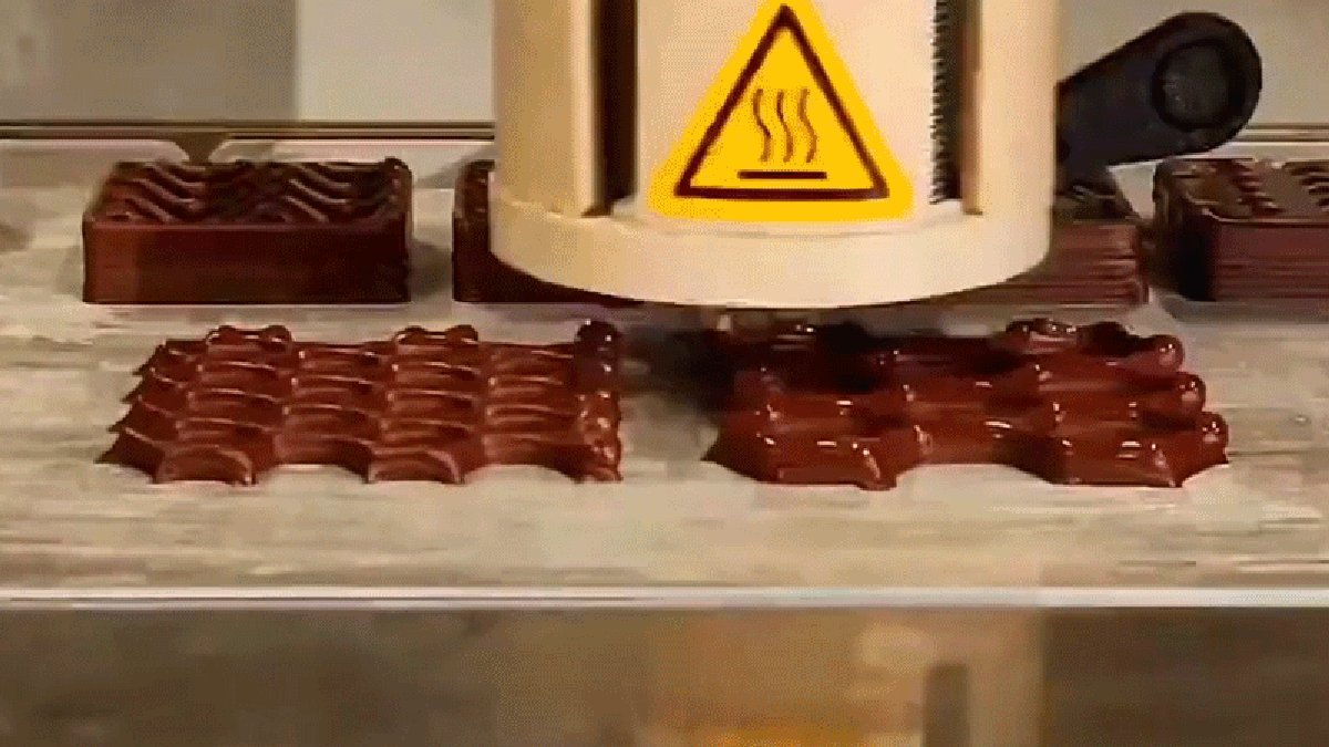 3D printers can now produce crispier chocolate using metamaterials! Read this article all about it: zcu.io/ITlK #metamaterials #3Dprinting #technews #STEM