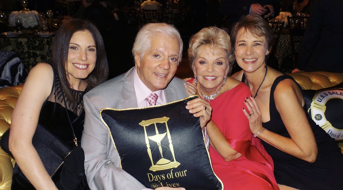 Bill & Susan Hayes tweet media