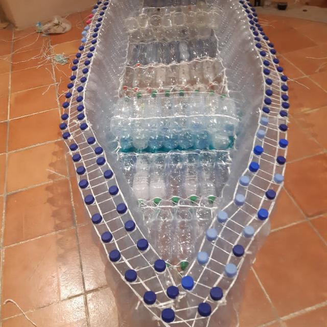 YALI Network (@yalinetwork) on Twitter photo Are you looking for creative ways to recycle your plastic? #ClimateHero Roni Kanouo takes abandoned plastic water bottles and turns them into boats!
#YALINetwork members in Cameroon can participate in this initiative by volunteering w/<a href="/Madiba20161/">@Madiba&Nature</a> #YALI4OurFuture <a href="/USEmbYaounde/">U.S. Embassy Yaounde</a> Are you looking for creative ways to recycle your plastic? #ClimateHero Roni Kanouo takes abandoned plastic water bottles and turns them into boats!
#YALINetwork members in Cameroon can participate in this initiative by volunteering w/<a href="/Madiba20161/">@Madiba&Nature</a> #YALI4OurFuture <a href="/USEmbYaounde/">U.S. Embassy Yaounde</a>