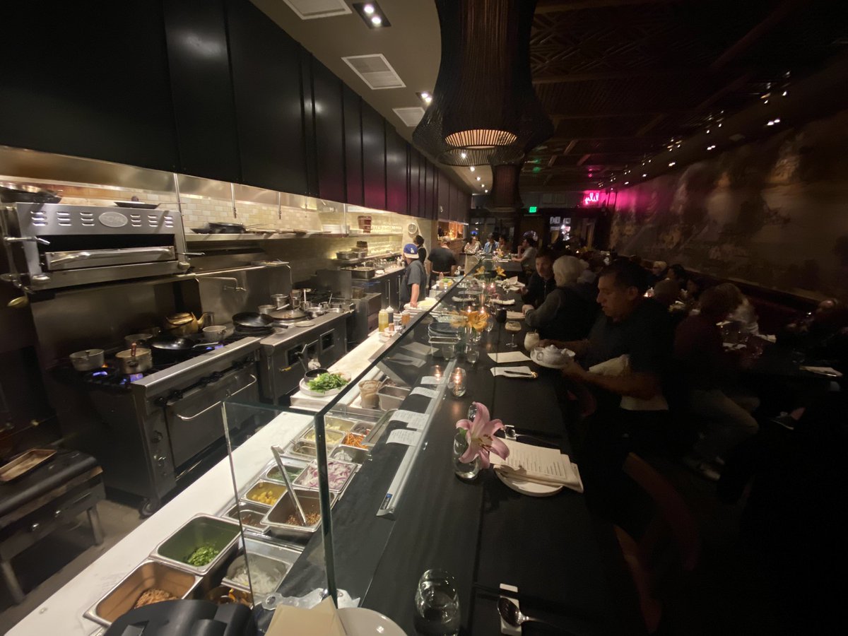 liammayclem's tweet photo. #foodiechap 😋
“Bo Tai”
VIETNAMESE BEEF CARPACCIO & ROASTED BONE MARROW
A dish so scrumptious it leaves you speechless. 😱
🙏 Chef Rob Lam @lilyonclement for taking us on a flavorbomb pleasure cruise. A thousand WOWS and some!! #liamslist #kcbsfoodiechap #lilyonclement https://t.co/tLRXp03R5G