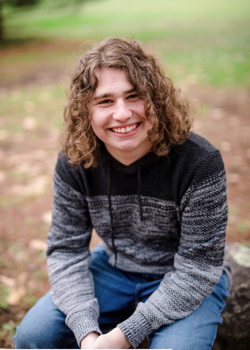 BinghamtonCSD's tweet photo. SENIOR SPOTLIGHT: Up next is Maxwell Bigelow, who will be attending Union College in Schenectady. He will be majoring in nuclear physics with a minor in creative writing. Way to go, Maxwell! #BPatriotProud https://t.co/inDySXNrdM