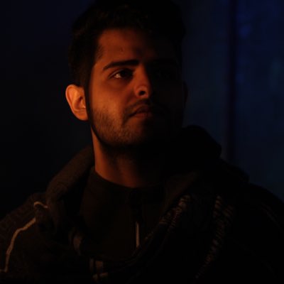 saif_rhl's tweet photo. #NewProfilePic https://t.co/KxCbIX1gop