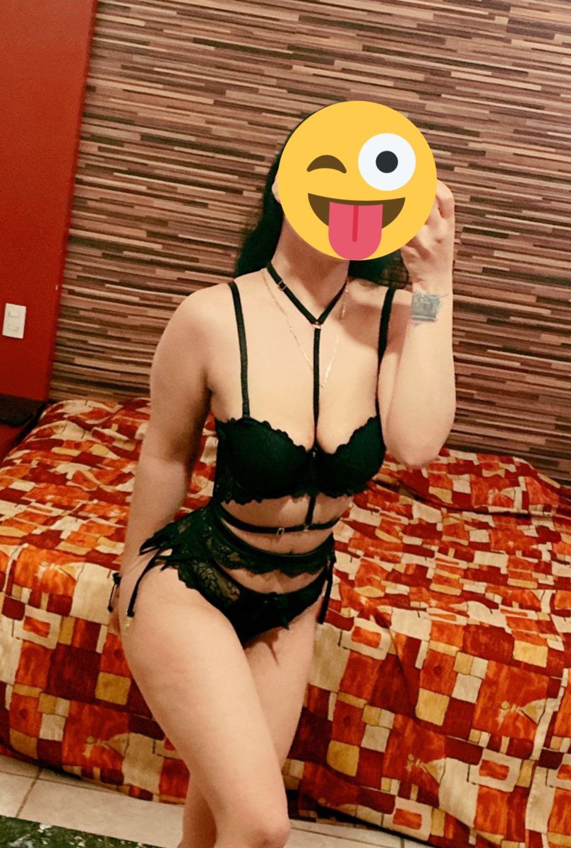 Cris00990481's tweet photo. Hola buenas tardes soy chica colombiana de visita en Querétaro te gustaría conocerme manda WhatsApp para confirmar la cita 4423793454 .... Cuento con lugar .... https://t.co/5jEHgWwXvw
