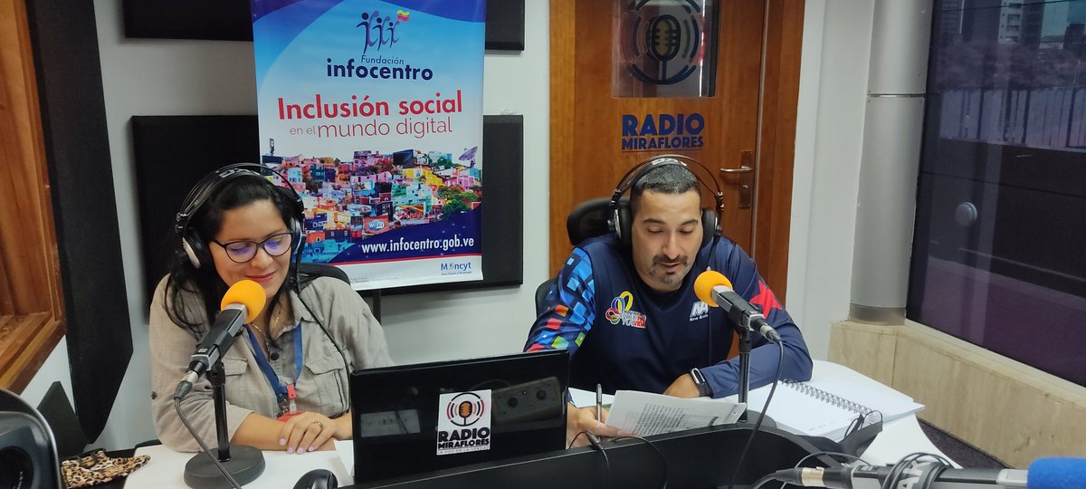Nuestro compromiso con las comunidades, seguir la inclusión Social en el Mundo Digital, comunicarlo es vencer     #ActivosEnRed 
<a href="/NicolasMaduro/">Nicolás Maduro</a> <a href="/Gabrielasjr/">Gabriela Jiménez</a> <a href="/BrigadasCHCH/">Brigadas comunicacionales Hugo Chávez</a>