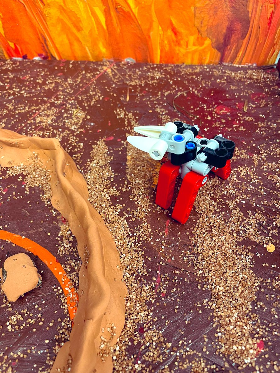 cbmoe's tweet photo. Today students worked on programming the #EV3 ultrasonic sensor to navigate the Mars surface we built!! #marsdeepdive #missiontomars #jetpropulsionlab #integratedlearning @AD_Rundle https://t.co/K8ZaXim6Eq