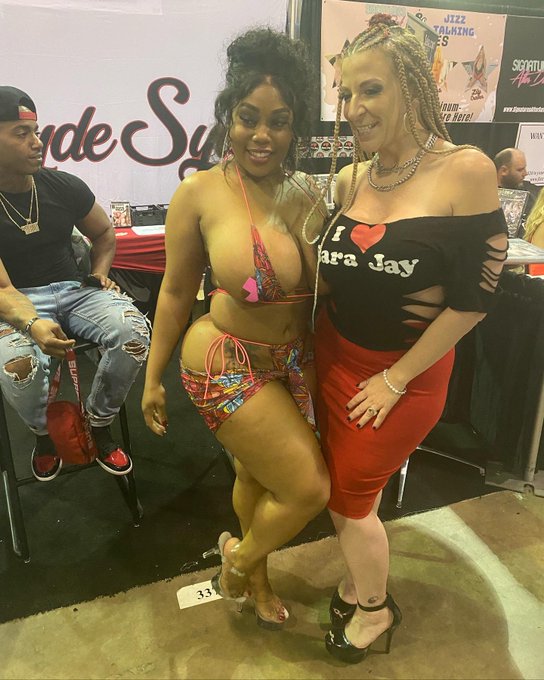 Classic stars featuring @msyummys https://t.co/I9ha8IuHAi<a class="tags" target="_blank" title="On Twitter" href="/?out=eyJ0eXAiOiJKV1QiLCJhbGciOiJIUzUxMiJ9.eyJpYXQiOjE3MjA4Mzk0MDYsImlzcyI6InR3cG9ybnN0YXJzLmNvbSIsIm5iZiI6MTcyMDgzOTQwNiwiZXhwIjoxNzUyMzc1NDA2LCJyZWRpcmVjdF91cmwiOiJodHRwczovL3R3aXR0ZXIuY29tL21zeXVtbXlzIn0.Kxi88b64gDP76Gc1iQ8pbg0sRVelBUYmV_AlItQMlcObbadkudLo9FL-vDQKqbQyNznhUXwItFDZqEMMVxr7kA">@msyummys</a>