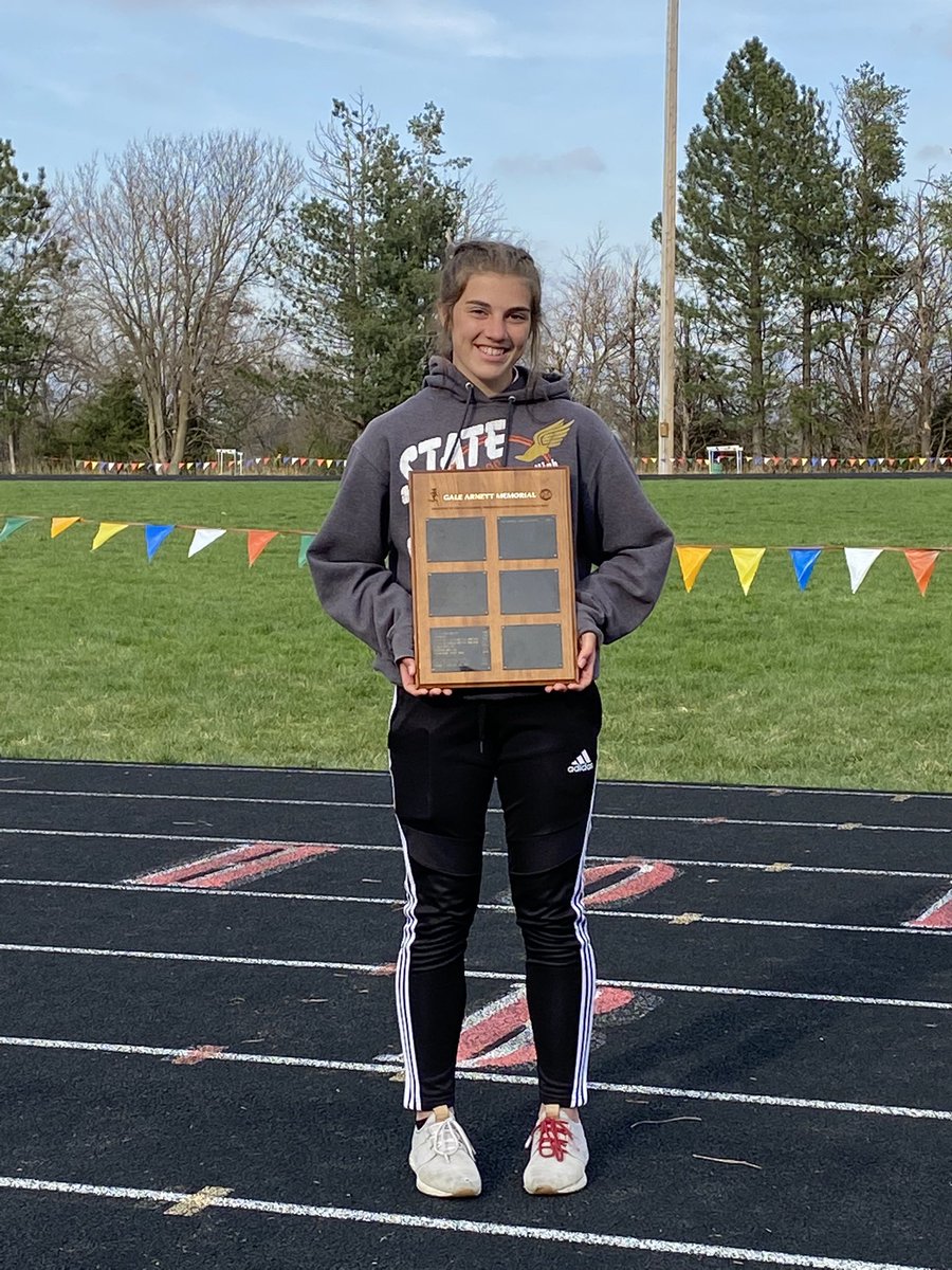 jimmy_blex's tweet photo. Congrats to the CC Track teams at todays CRC Meet. Girls were runner up and Boys came in third! Lots of kids stepped up and competed hard. Congrats to @noble_josi for being the Gale Arnett Award winner. @CrossCounty1 https://t.co/Sh18VjFIOl