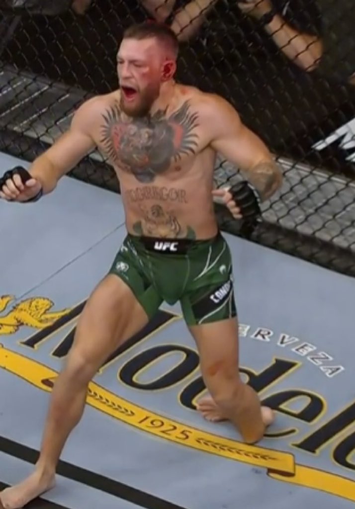 JBidwell21's tweet photo. @CortneyPerry44 I’d just spam leg kicks on you until you look like https://t.co/NEDKjVn6NW