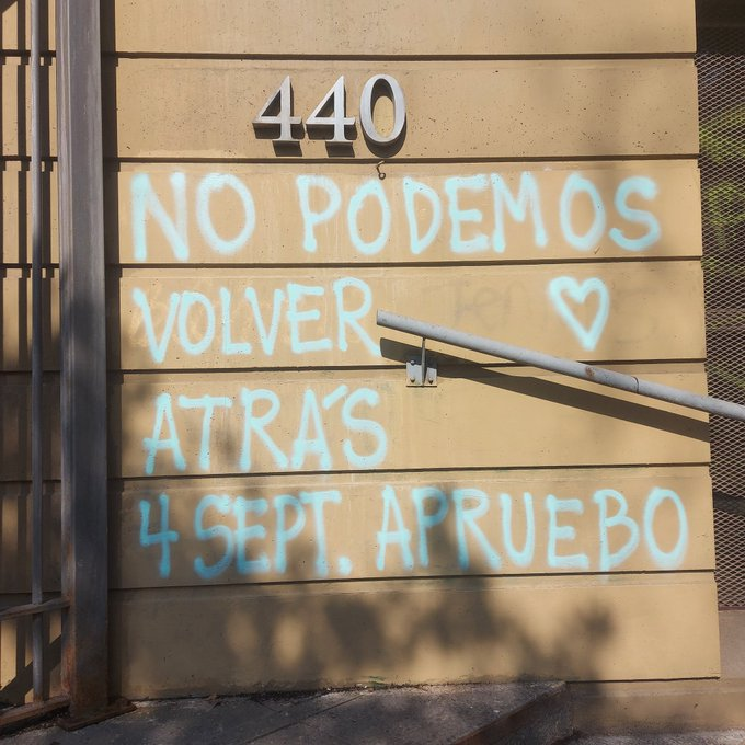 lromer2016's tweet photo. "RETROCEDER NUNCA, RENDIRSE JAMAS= YO APRUEBO, Y TU?." https://t.co/rDGxJBGC55