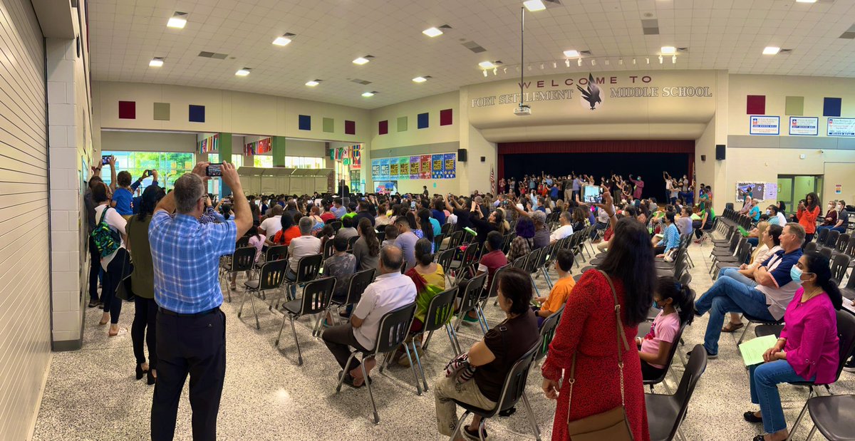 FSMSFalcons's tweet photo. Wow! Standing room only at tonight’s 6th Grade Band Concert! Some beautiful music was heard by all! #FalconBand @band_fsms https://t.co/oN6pUSGErT