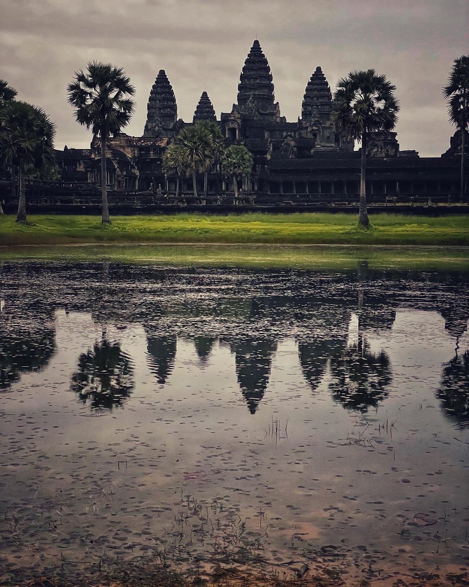 _ektaparekh's tweet photo. Chasing sunrises, all the way to Angkor Wat.
#cambodia #walkdiaries https://t.co/4OAlxcPqOX