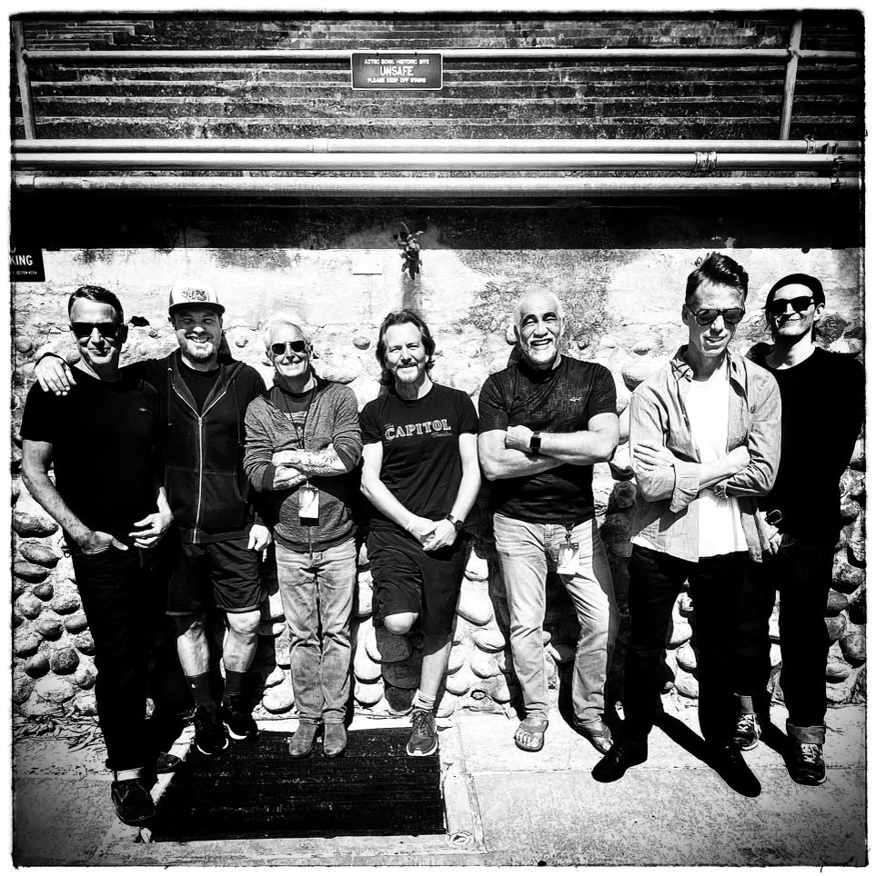 Pearl Jam, actualidad de la banda. Gigaton - Página 3 FR37oRjVUAAcvWX?format=jpg&name=medium