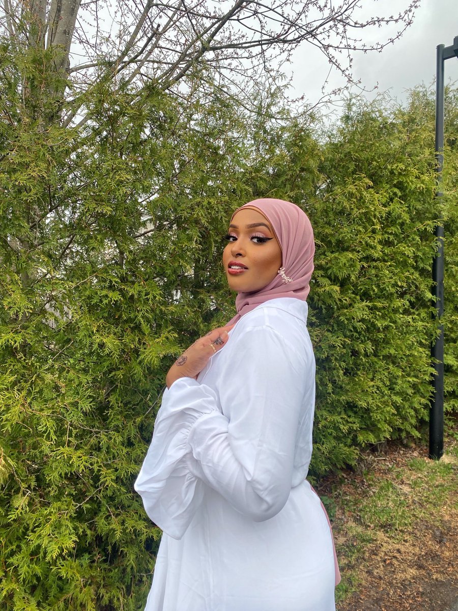 ashaamohh's tweet image. my dream of wearing a white long abayat on eid has come true ✨ #EidMubarak