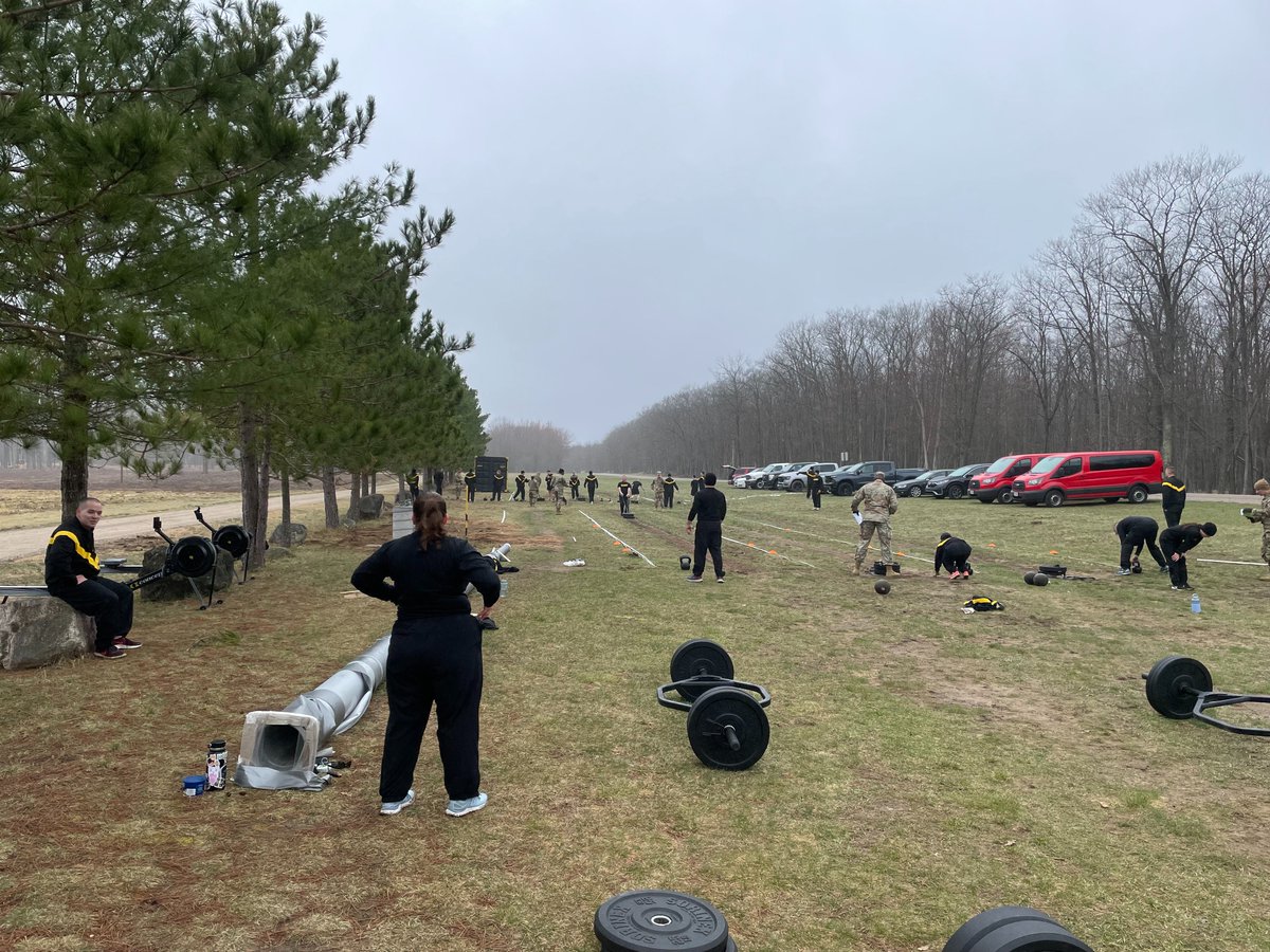 46MPCMD_TF46's tweet photo. The #MIARNG's  46th Military Police Command #TF46 kicked off their #AT with two intense rounds of the #Army Combat Fitness Test on May 2nd, 2022. Soldiers showed their strength and agility in many ways, all of which were geared toward the physical tasks needed in battle! #Hooah! https://t.co/S0wg5xOHTg