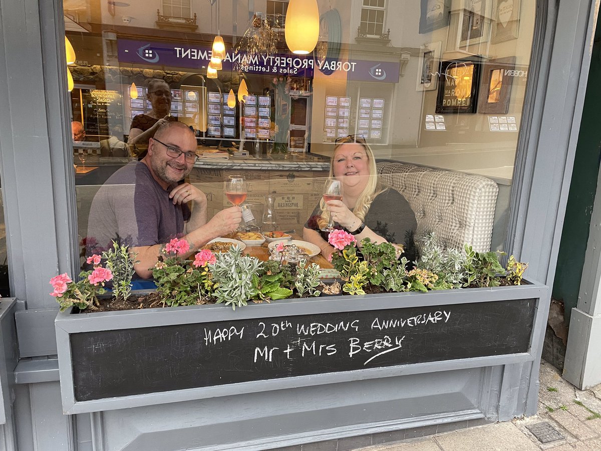 Love this. Thank you to Biancos, Torquay. Amazing food on such a special occasion. 👏❤️ <a href="/Berryliz8/">Liz Berry</a>