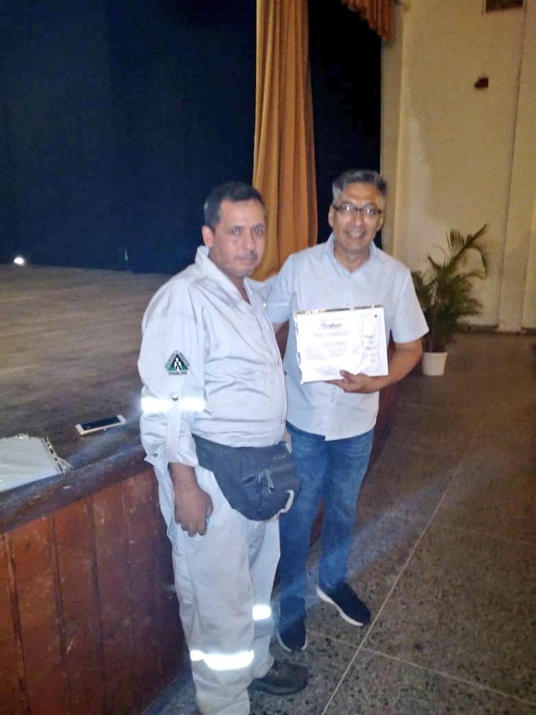 Imculmatnosune's tweet photo. En el marco de celebrarse el Día Internacional del Trabajo, el personal de @Imculmatnosune, recibió un merecido reconocimiento por su desempeño laboral y aporte a la #cultura.

#Maturin
#Monagas
#Venezuela
@ANAFUENTES_PSUV
@ErnestoLunaPsuv https://t.co/LctIwMjFK6