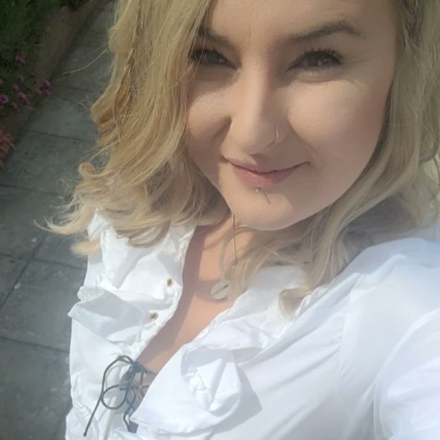 amylee2289's tweet photo. Well Brixham Pirate Festival very nearly broke me this year 😂 #brixhampiratefestival #wench #pirates https://t.co/oRdEMbB7FI
