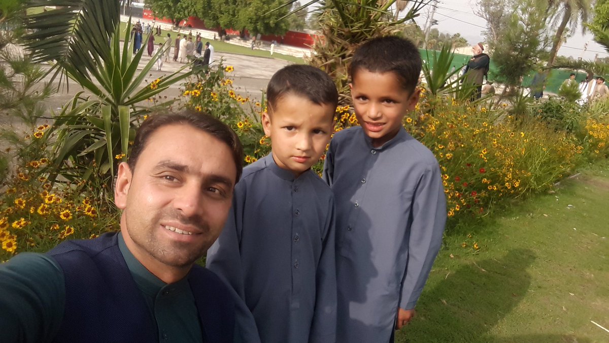 WaliMeer7's tweet photo. Happy Eid-ul-Fitr Mubbarik to Muslims around the World https://t.co/maJF0dAFE9