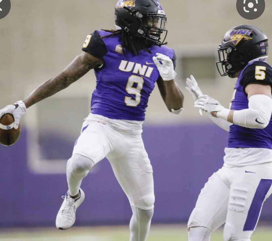 MIR Conn(connartist) tweet media