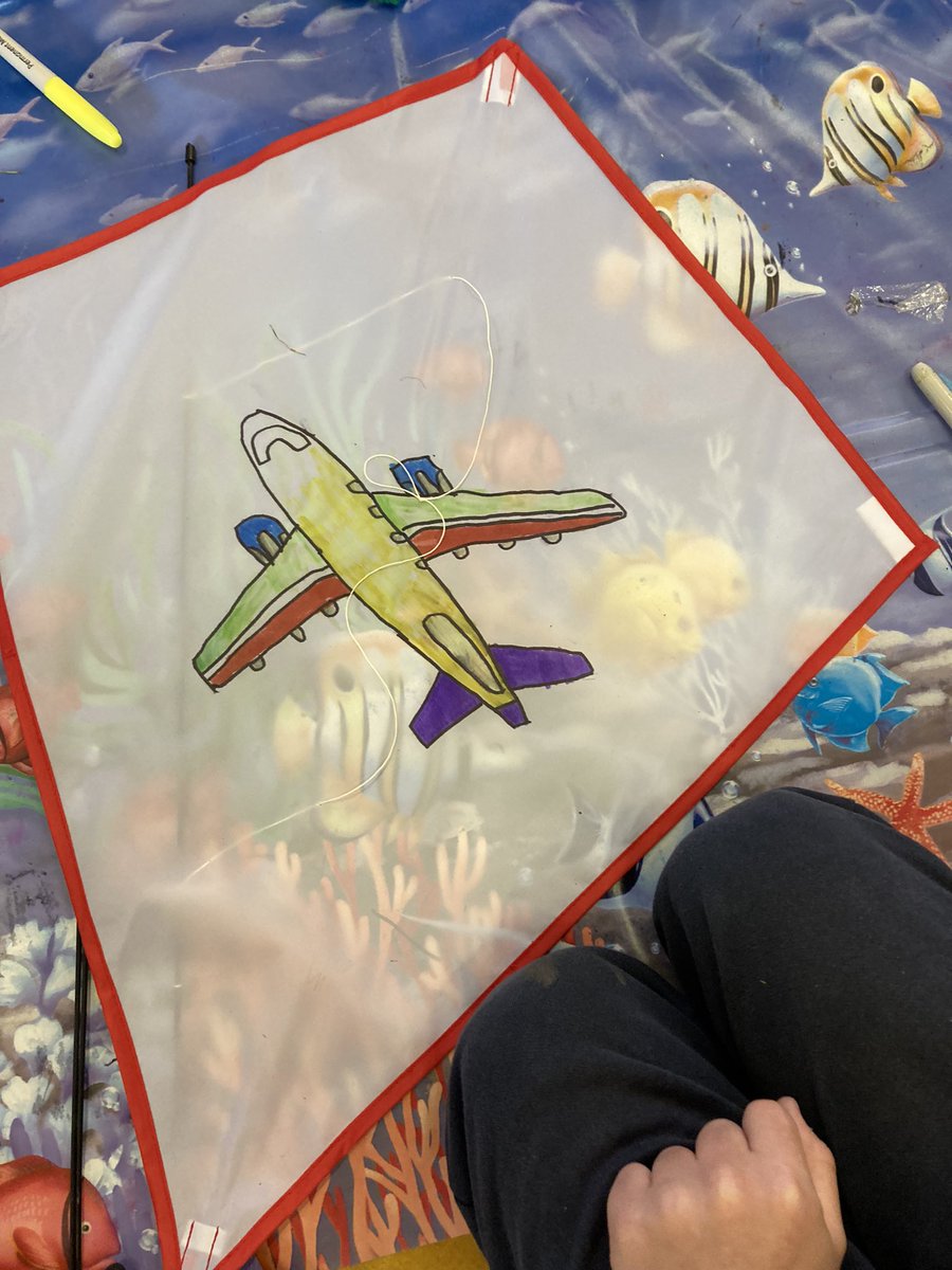 georgeGFYK's tweet photo. Good evening @Louthchat what a great day @StJosephsArden with @goflyyourkite pupils a credit to their teachers & school community @TullamoreTrib @offalyindo @RTElaois @visitoffaly @offalycoco @OffalyLibraries #STEM #PrimarySchoolSTEM https://t.co/KYdaFt8Zls