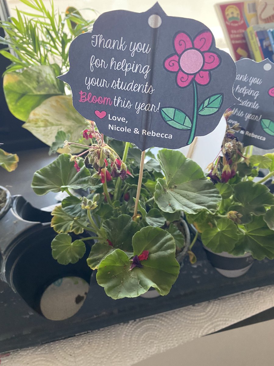 Teacher appreciation-Day 2❤️@Zone2Assoc8 <a href="/SalazarAPSz2/">APSSalazar</a>