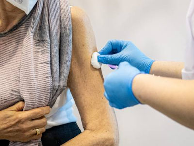 viaggrego's tweet photo. #Donna #Multata dei previsti 100 #euro perché #Non #Vaccinata, ma con il particolare di essere gia' #Morta dal 2004!
https://t.co/tMELOeBfRY https://t.co/n6eHQl7Qs0