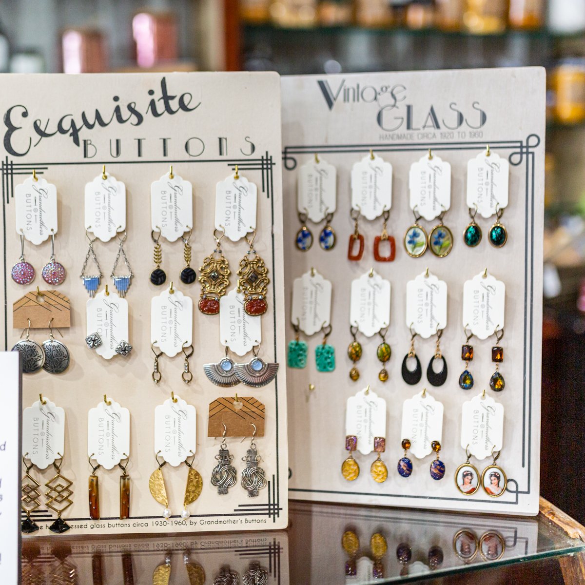 Celebrate your love for Mom by hand-picking a unique piece of jewelry for her. We have several options from our Grandmother's Buttons collection that we know she'd love to see on Mother's Day.