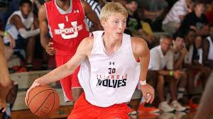 SEEcamps309's tweet photo. CAMP FOUNDER &amp; LEAD INSTRUCTOR: Nathan Taphorn 🤝

🔘From Pekin, IL
🔘Played in College @ Northwestern
🔘Led Big Ten in 3️⃣pt %
🔘Led NW to 1st NCAA Appearence
🔘Played Pro in Croatia

@NU_nate32 @SEEcamps309 https://t.co/zz1m4j1j5N